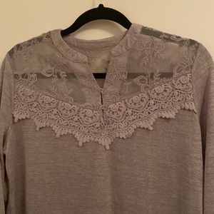 ✨NWOT Gray - Long sleeves